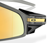 OAKLEY Latch panel