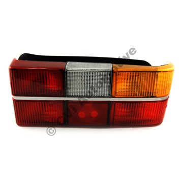 Baklampa 240 79-84 krom hö (utan dimljus) 6 lampor (med kretskort)