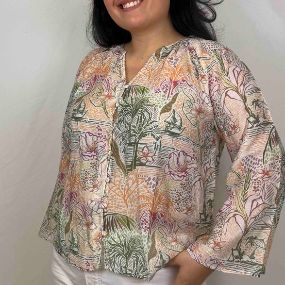 Romantisk blommig blus