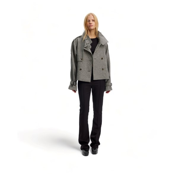Gestuz Avic Jacket Black/White Hound