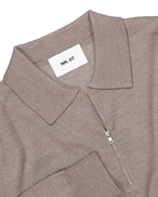 NN.07 Sergio Merino Zip Polo Stone 6605