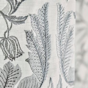 William Morris & Co Pure Honeysuckle & Tulip Embroidery Tyg