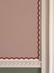 Ottoline Scalloped Border, Red Bård