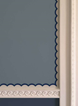 Ottoline Scalloped Border, Dark Blue Bård