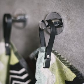 Handdukshängare i läder, Svart Handduk