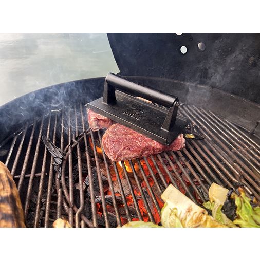 Satake Outdoor Grillpress i gjutjärn med trähandtag
