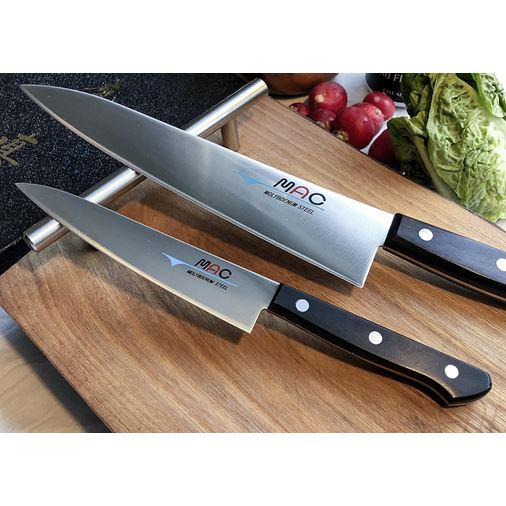 Knivset med två knivar i presentförpackning