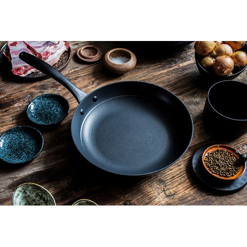 Satake Stekpanna 28 cm, Lättviktsgjutjärn Honeycomb med keramisk beläggning