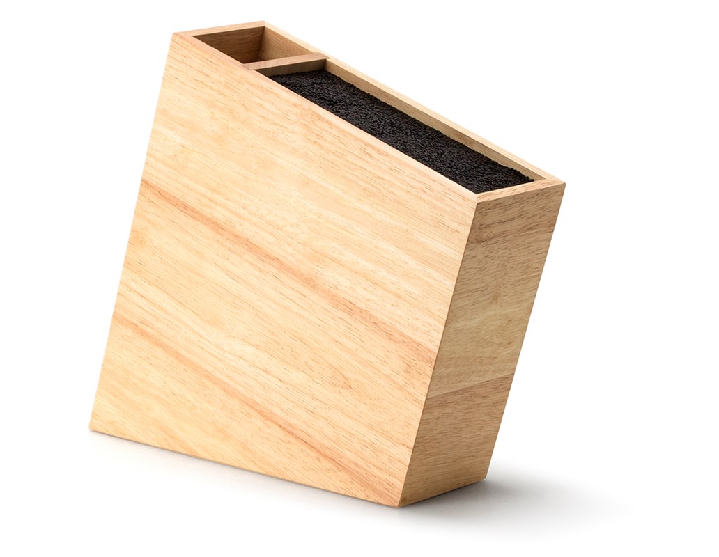 Lutande flexibelt knivblock med extra fack