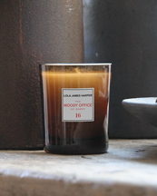 Lola James Harper Scented Candle 16 Woody Office