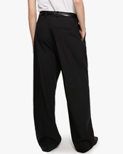 Teurn Studios Relaxed-Fit Pleated Trousers Black