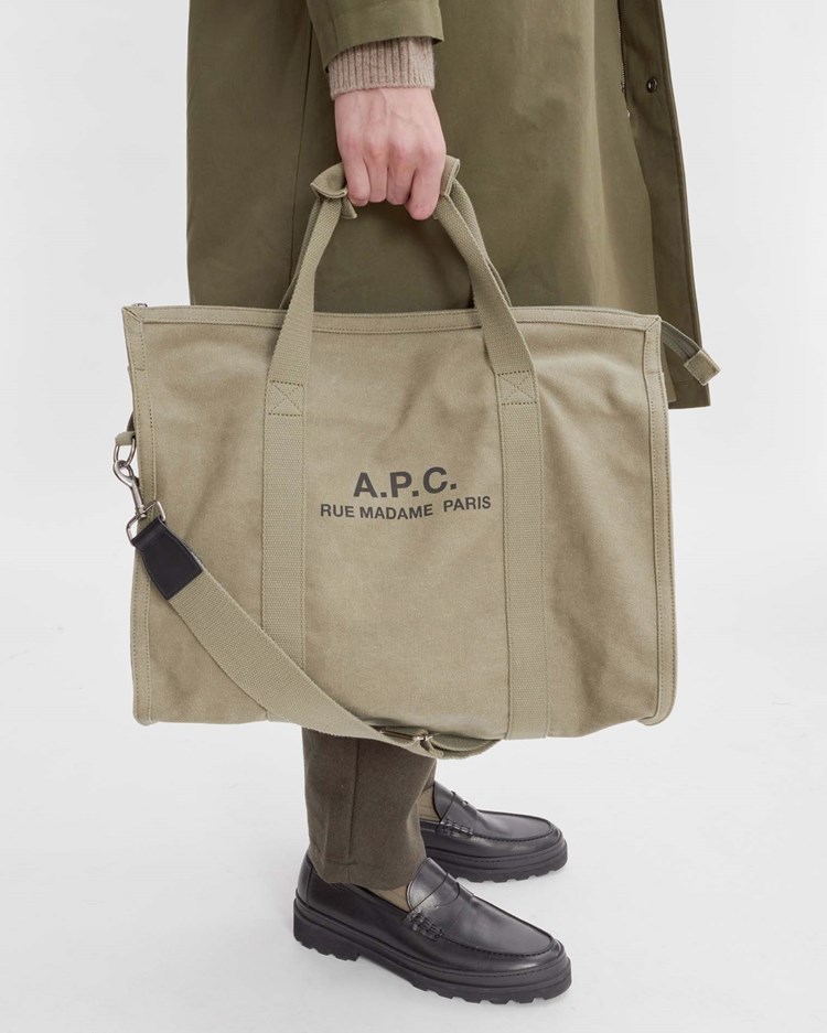 Apc recuperation outlet bag