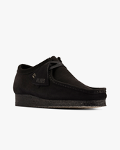 Clarks Wallabee. D Black Suede