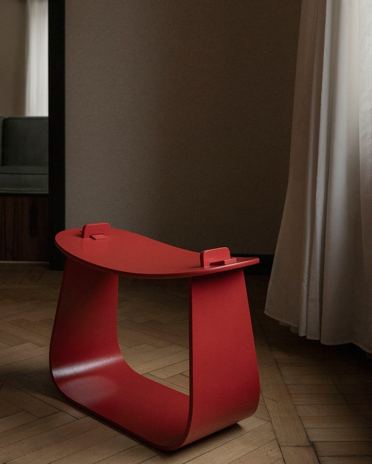 Massproductions Harry Stool Red Lacquered Oak