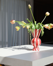 &Klevering Rhombic Vase Red