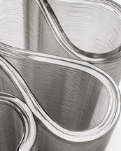 Crème Atelier Éclair Vase Glaze