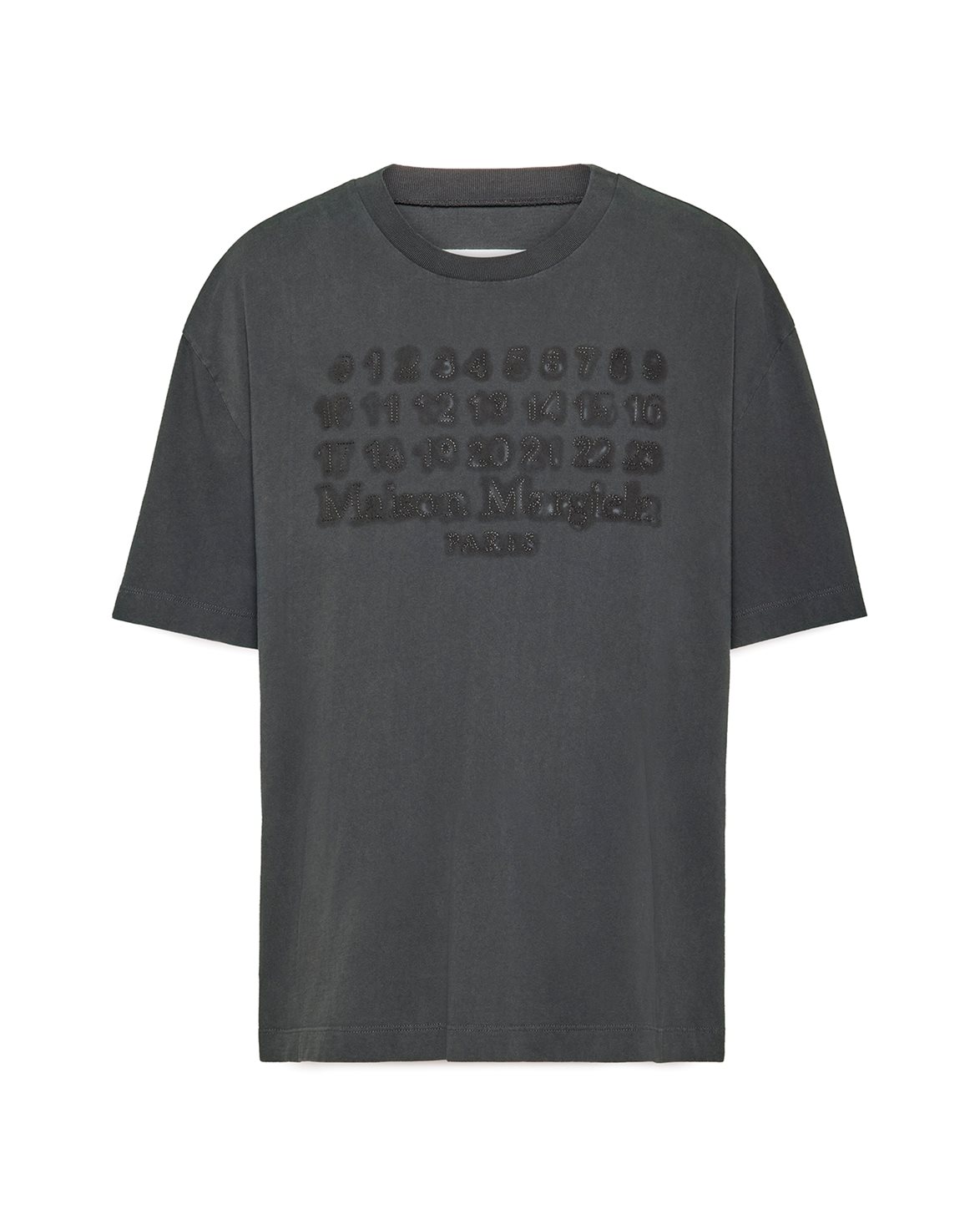 Tシャツ・カットソー MAISON MARGIELA WASHED BLACK T-SHIRT WITH EMBROIDERED LOGO Maison Margiela - Embroidered Logo T-Shirt | HBX - Globally
