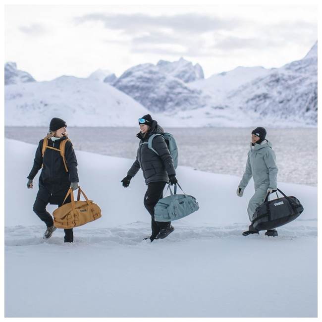 Thule Chasm 90L Duffel matkalaukku Musta