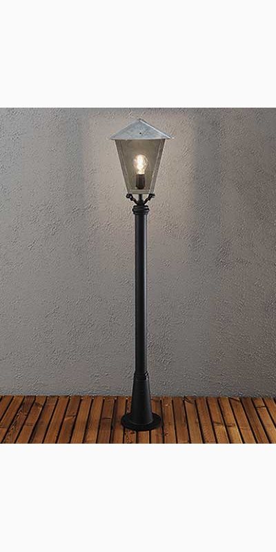Konstsmide Benu stolplykta Persius 128 cm. Galvad. 436-320