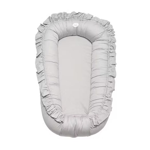 Mini Dreams babynest Cozy, ljusgrå med volang