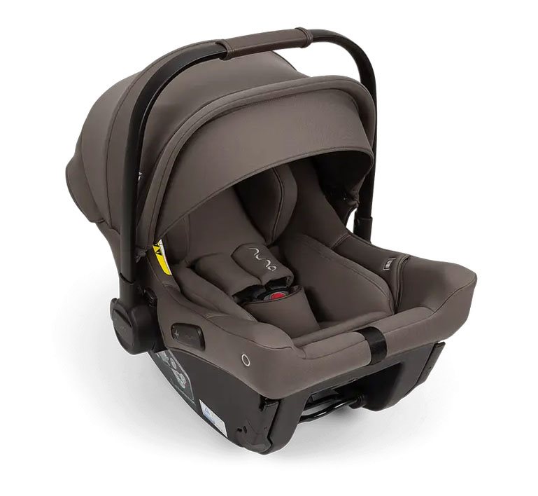 Nuna Pipa Urbn babyskydd med isofix, chestnut