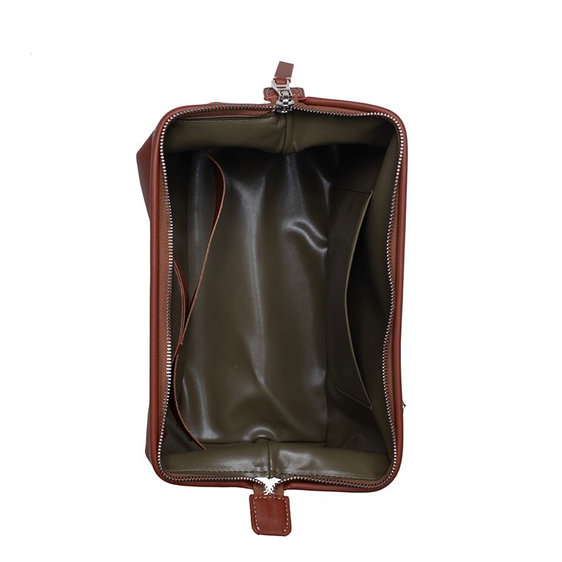 Classic Toiletry Case / Large