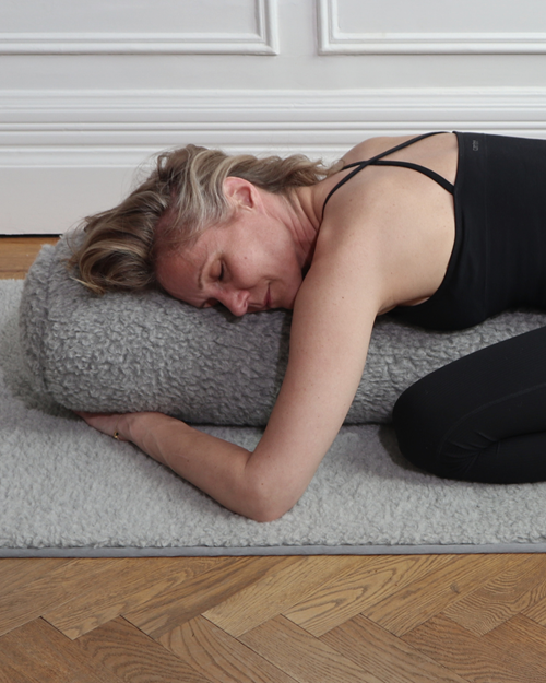 Bolster ull Premium wool yoga bolster, Silver Grey - Yogiraj