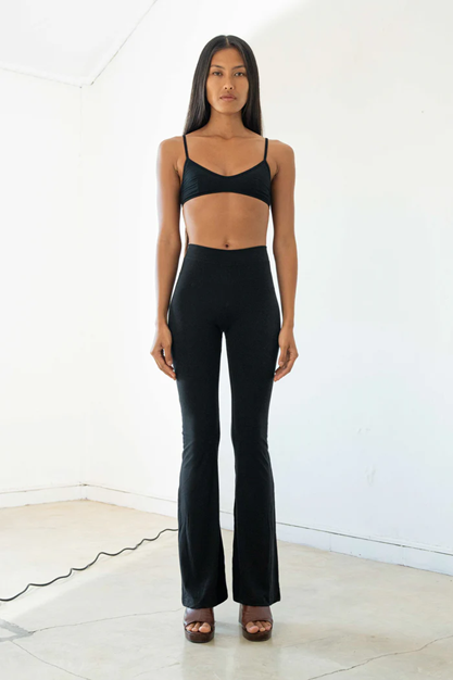 Yogabyxor Arc Flare Pants, Black - Studio K