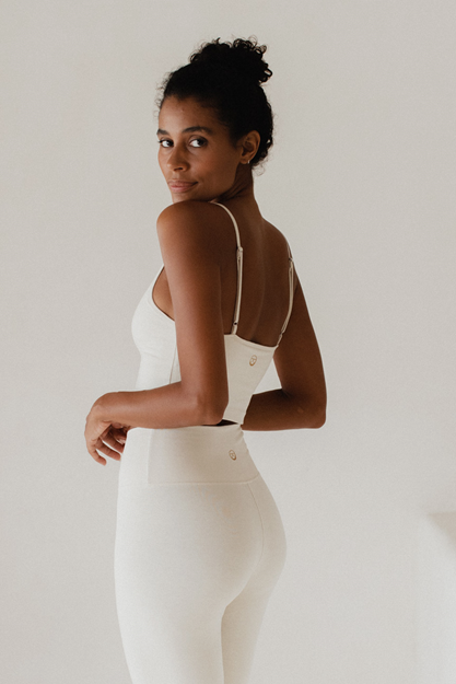 Yogatopp Ester Bamboo Built-in Bra Crop Top, Oatmeal - Studio K