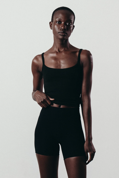 Yogatopp Mové Cami, Black - Studio K