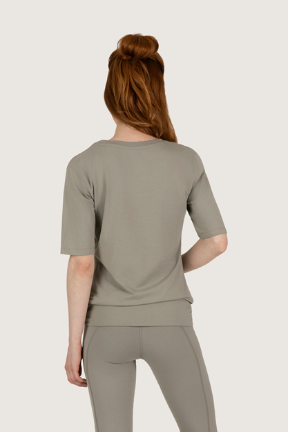 Yogatopp Kami Tee, Smokey Quartz - Urban Goddess