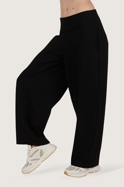 Yogabyxor Dhara Pants, Onyx Black - Urban Goddess