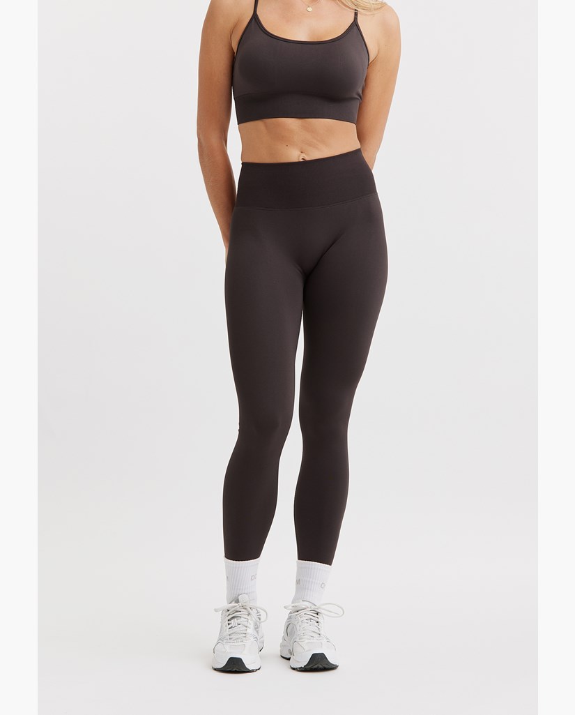 Signature Seamless Tights Dark Brown - Träningstights Dam | Drop of Mindfulness