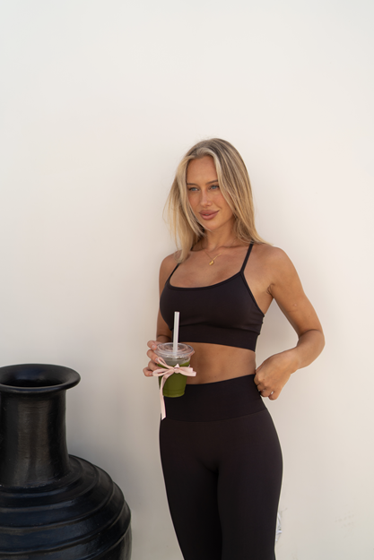 Signature Seamless Sports Bra Black - Sport-BH Dam | Drop of Mindfulness