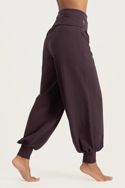 Yogabyxor Rhea Yoga Pants, Berry - Urban Goddess