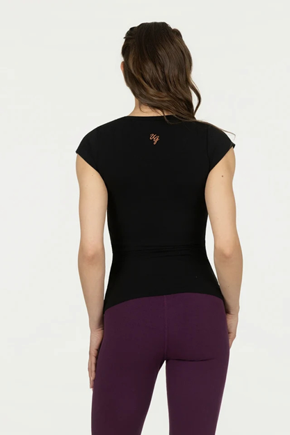 Yogatopp Zefira Tee, Onyx Black - Urban Goddess