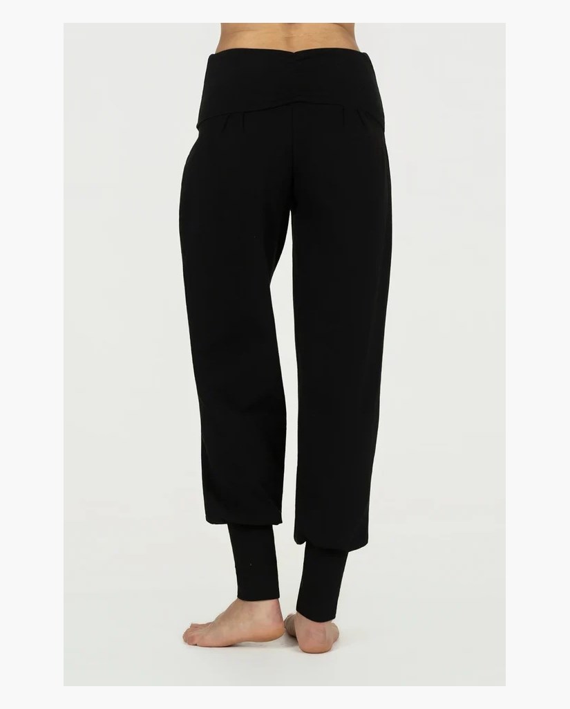 Yogabyxor Devi Yoga Pants, Onyx Black - Urban Goddess