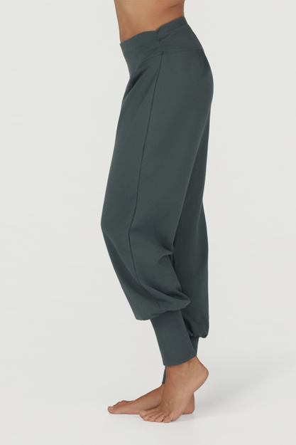 Dakini Pants - Harembyxor för Yoga Dam, Pinyon | Urban Goddess