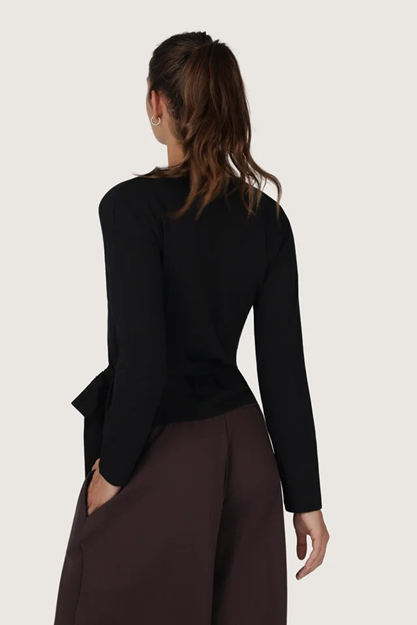 Aurora Wrap Vest - Omlottröja Dam, Onyx Black | Urban Goddess