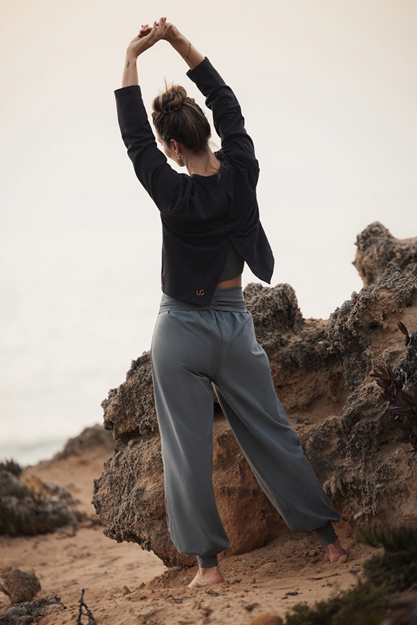 Rhea Pants - Harembyxor för Yoga Dam, Pinyon | Urban Goddess