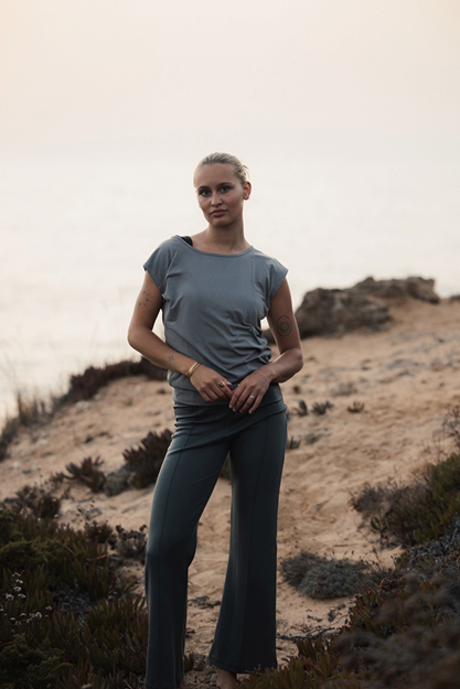 Cayha Pants - Utsvängda Yogabyxor Dam, Pinyon | Urban Goddess