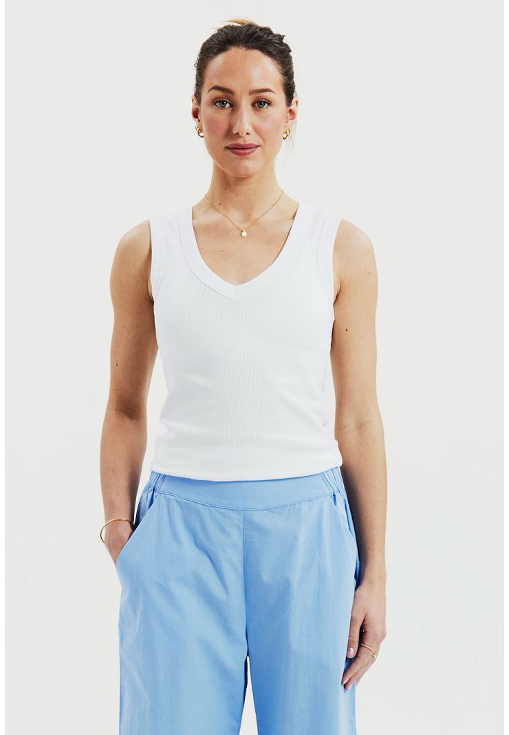 Tank V-neck