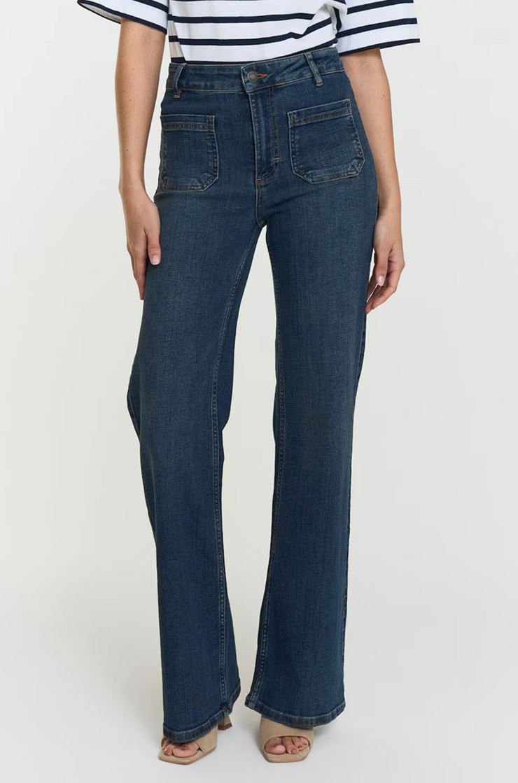 Cleo Jeans