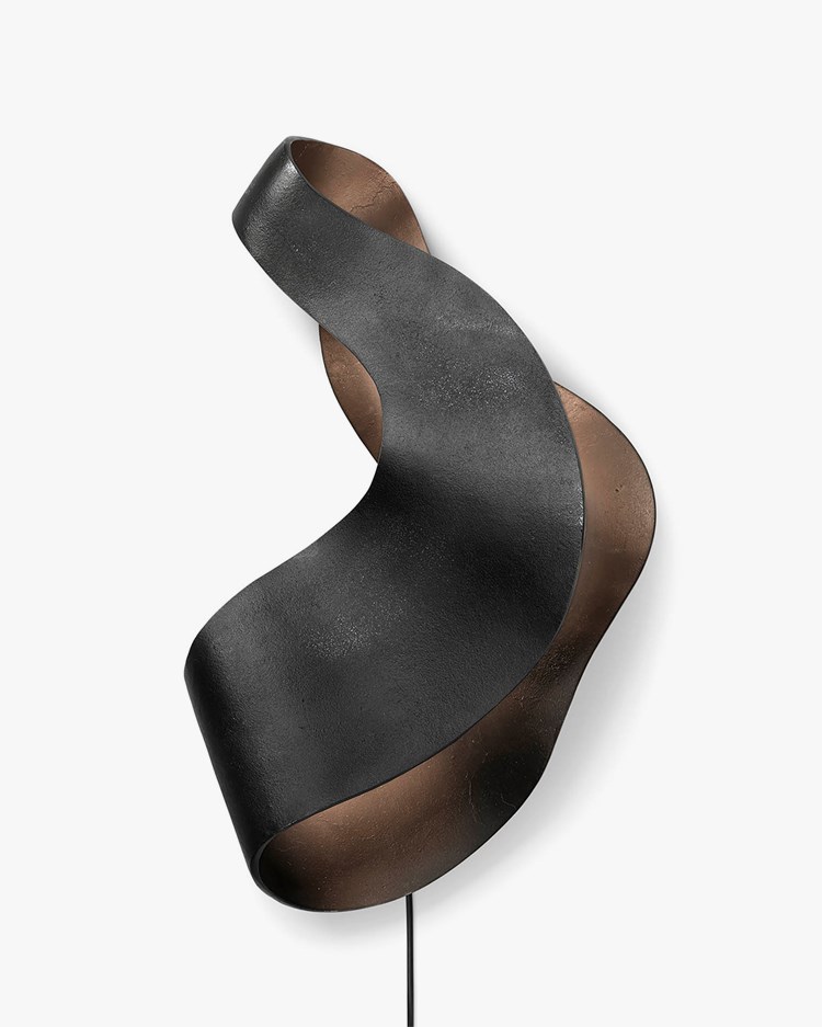 Ferm Living Oyster Wall Lamp Black