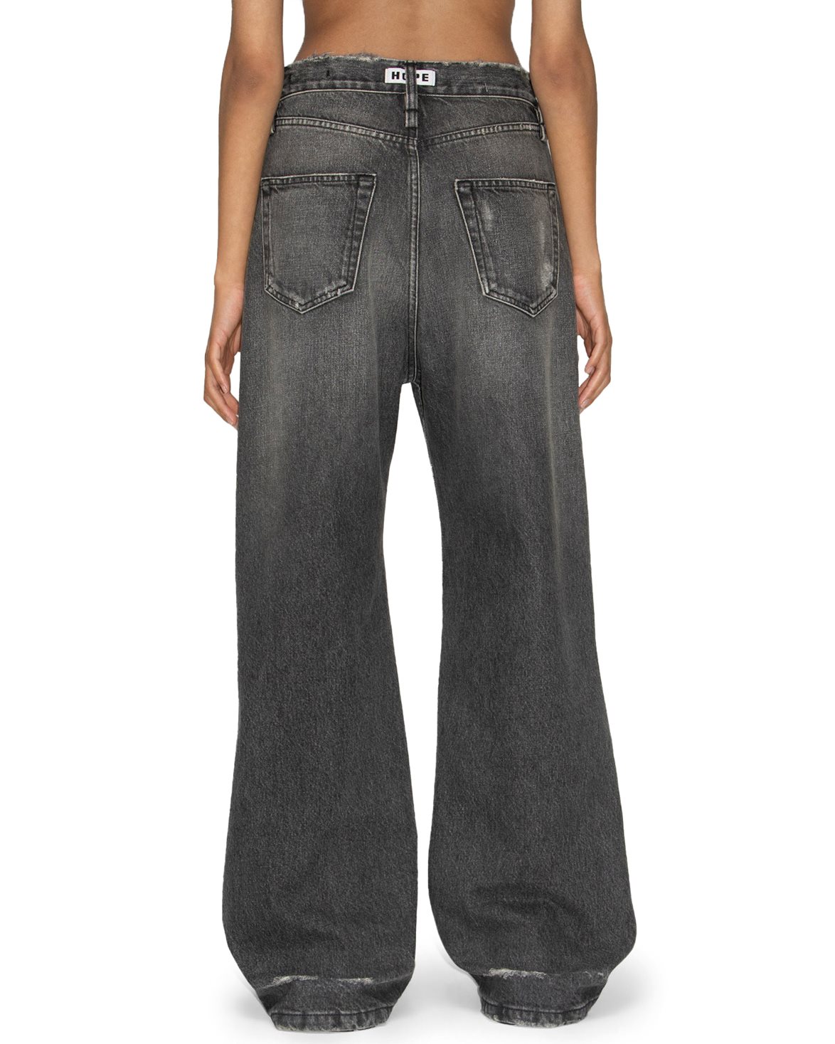 AP STUDIO【HOPE/ホープ】SKID JEANS Black wash HOPE/ホープ】SKID JEANS Black washを使った人気ファッション