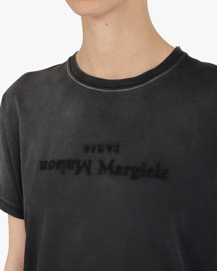 Maison Margiela Reverse Logo T-Shirt Washed Black - Vallgatan 12