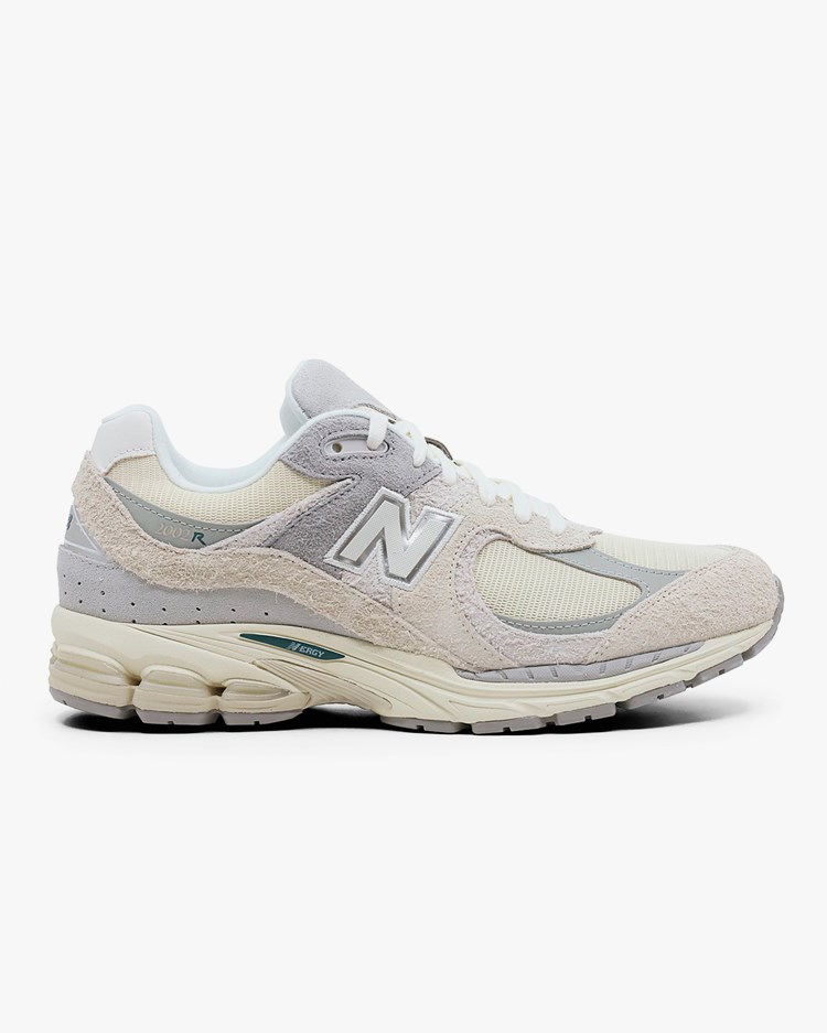 New Balance 2002R Linen