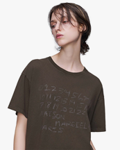 Maison Margiela Graphic Numeric Logo T-Shirt Brown