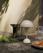 &Tradition Flowerpot Portable Lamp Vp9 Ivory