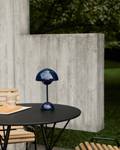 &Tradition Flowerpot Portable Lamp Vp9 Steel Blue